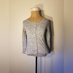 Meringue Brand Gray, Black, & White Leopard Print Cardigan Size Medium
